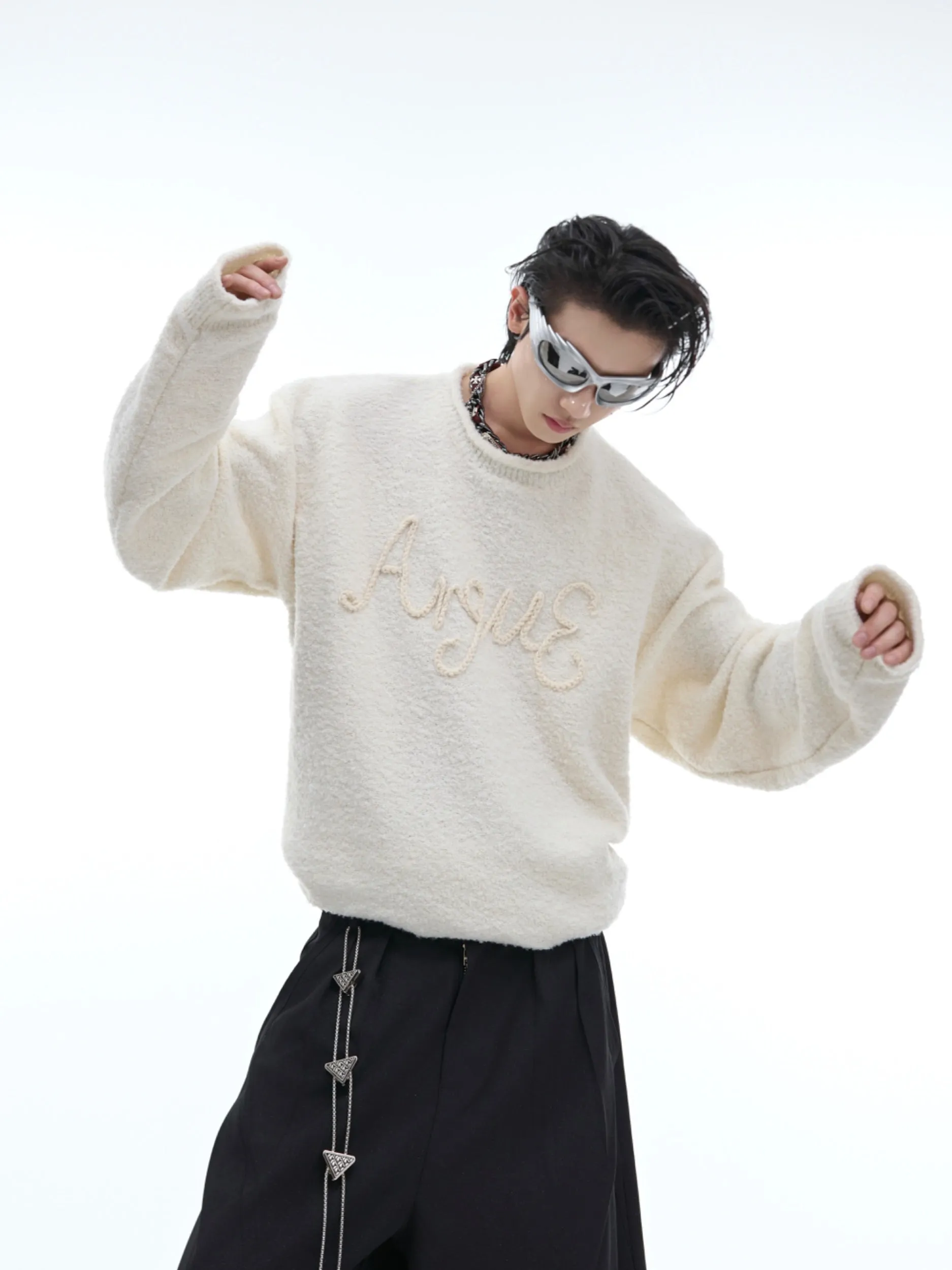 【24s Oct.】Plush 3D Embroidered Curled Hem Sweater