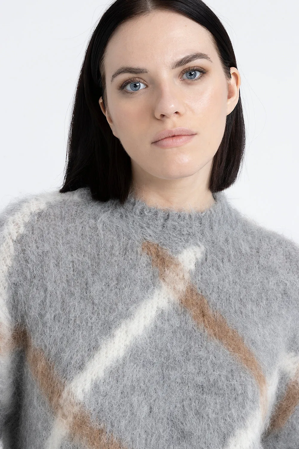 Alpaca and merino sweater with diamond pattern