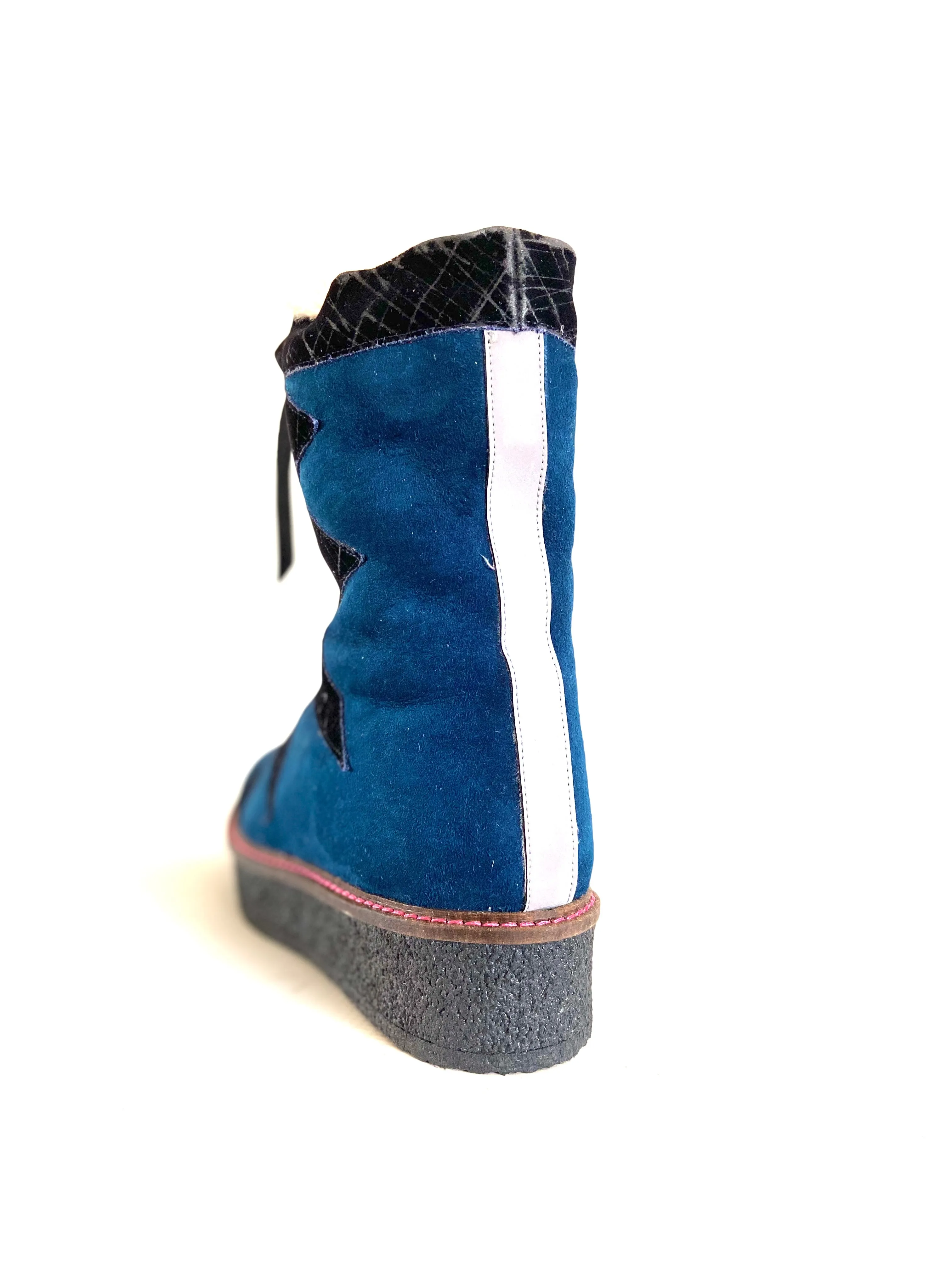 Chaude - Blue Sheepskin LAST PAIRS 37!