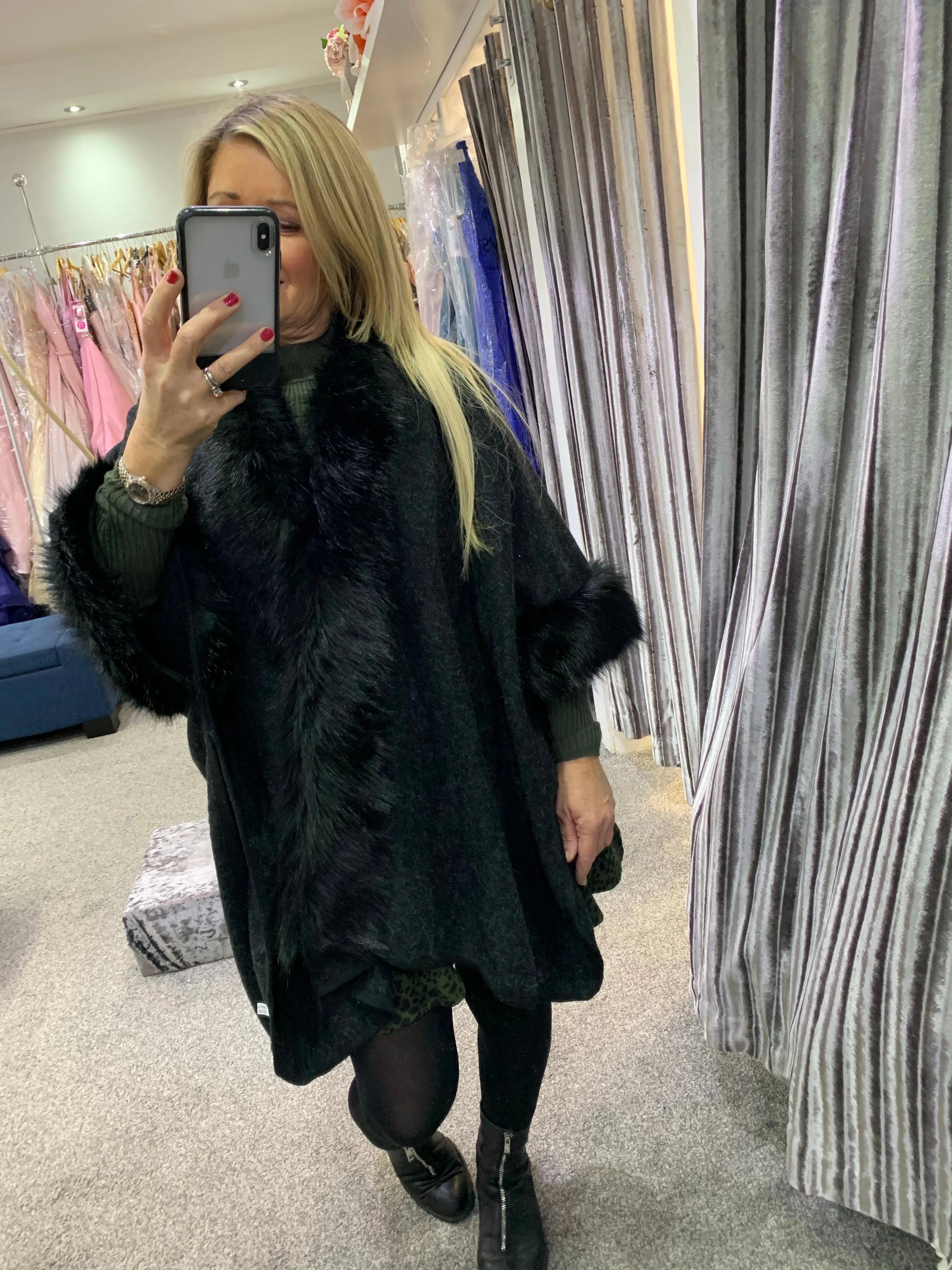 Fur capes various colours styles - half price ‼️