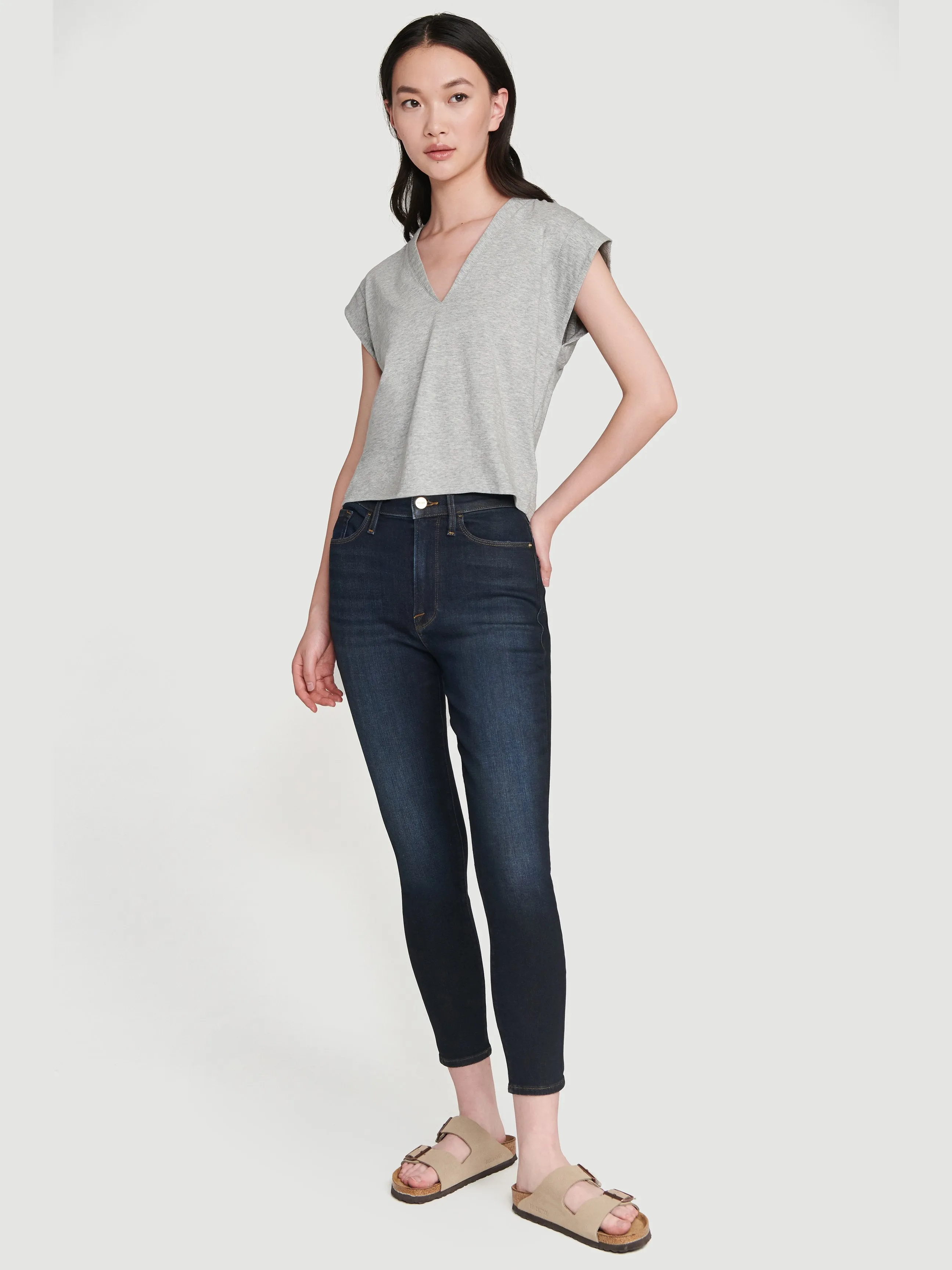 Le High Rise V Neck Tee -- Gris Heather