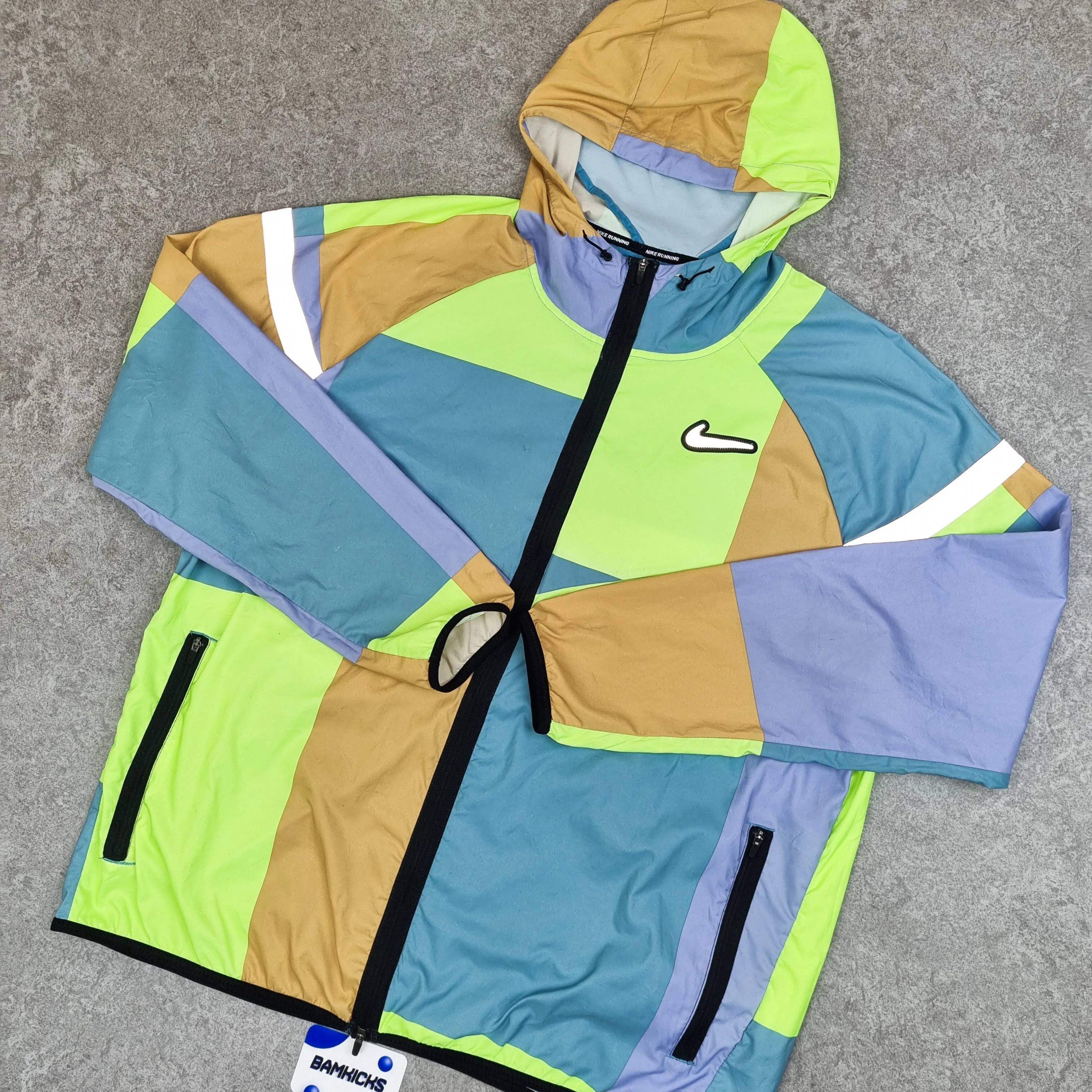 Nike Patchwork Wildrun Windrunner Jacket Volt