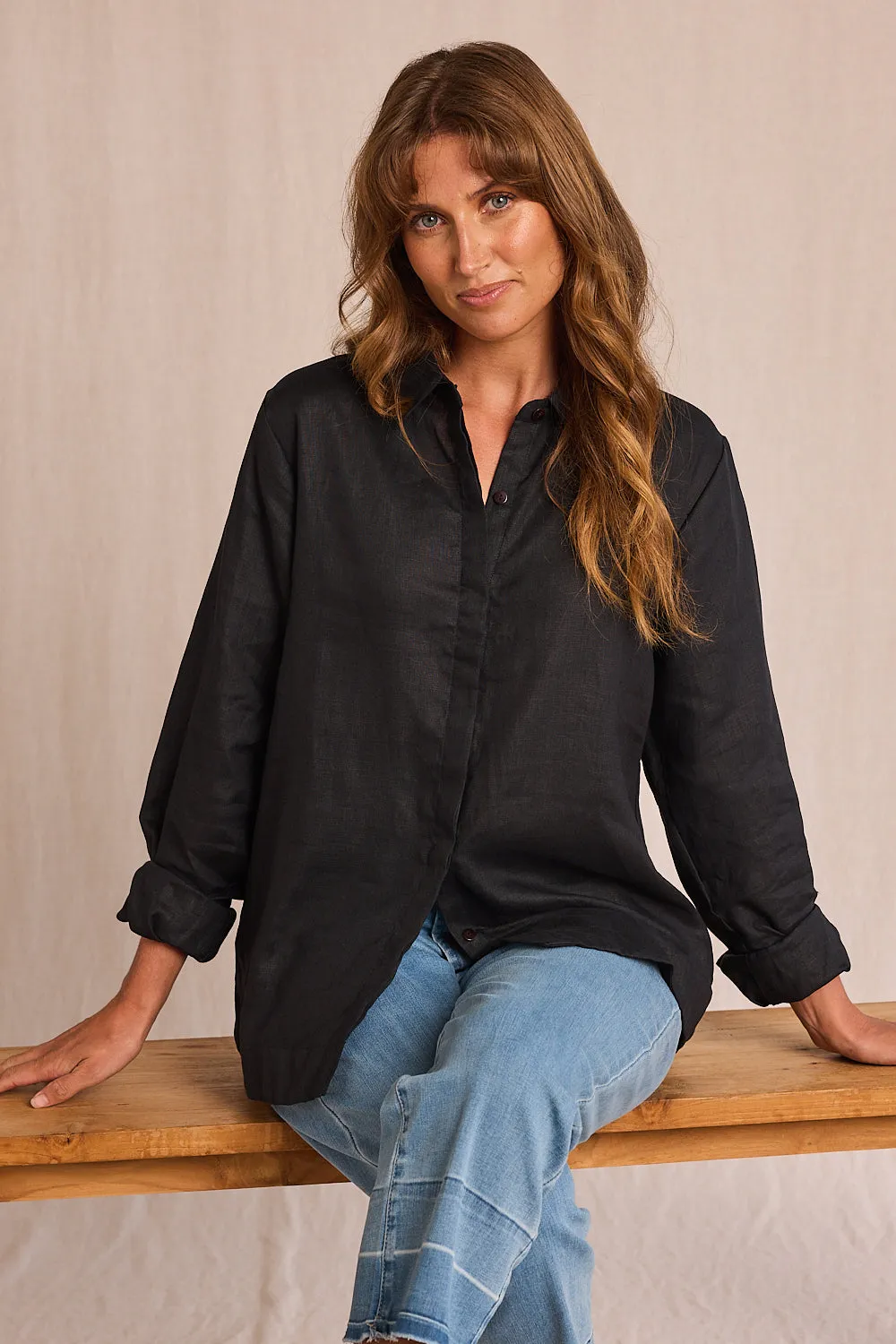 Oversized Linen Boyfriend Shirt in Black