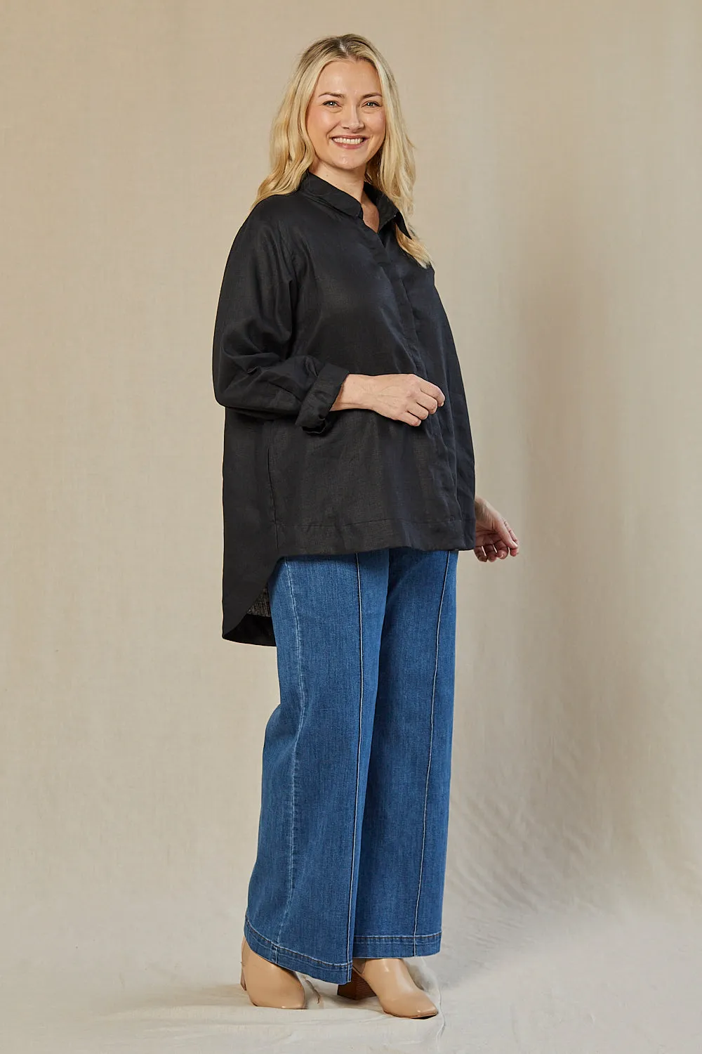 Oversized Linen Boyfriend Shirt in Black